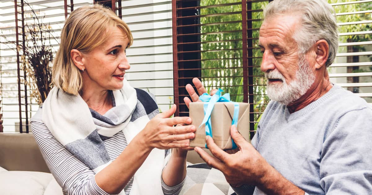 Hvem må man give en gave til - Familiehandlen